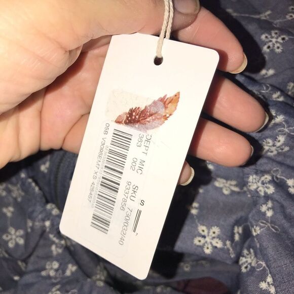 Chelsea & Violet Off The Shoulder Ruffled Dress - Picture 5 of 8